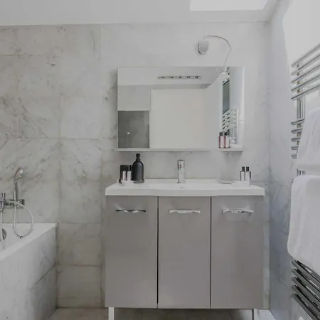 Magnificent House With Clim - 6br-12p- Tour Eiffel