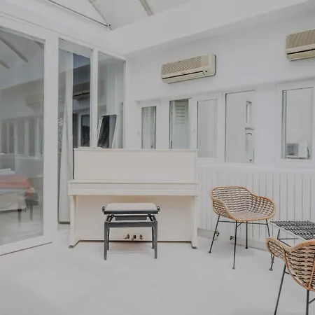 Magnificent House With Clim - 6br-12p- Tour Eiffel Hébergement de vacances Paris