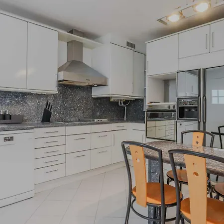 Magnificent House With Clim - 6br-12p- Tour Eiffel Hébergement de vacances *